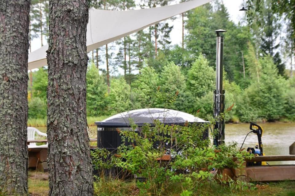 Dragon House In The Tree! Jacuzzi, Sauna ,Cinema,Heated Lici  ภายนอก รูปภาพ